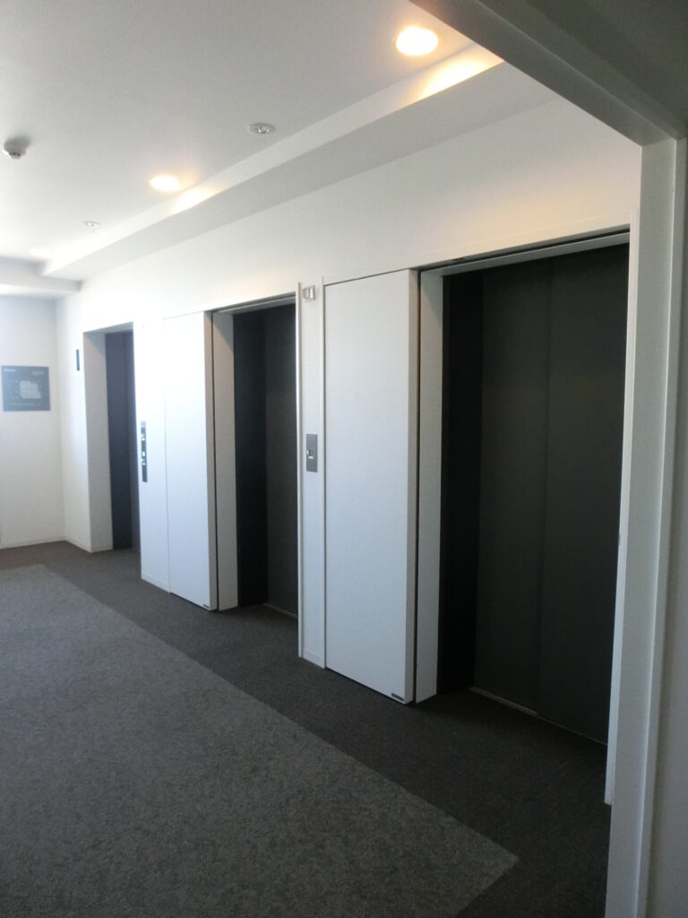 エレベーターの画像